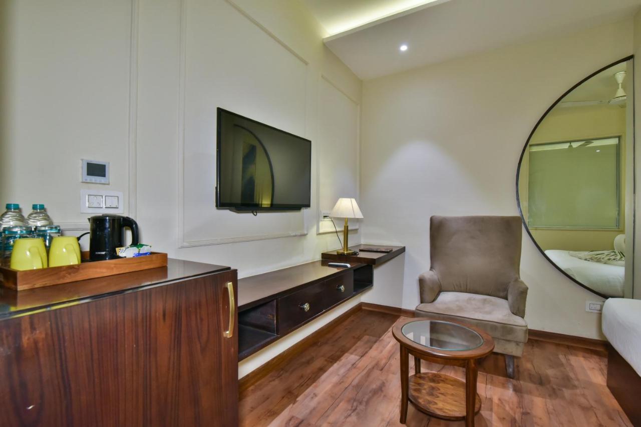 Hotel Br Grand With Nimo Club Amritsar -5 Mint From Golden Temple Екстер'єр фото