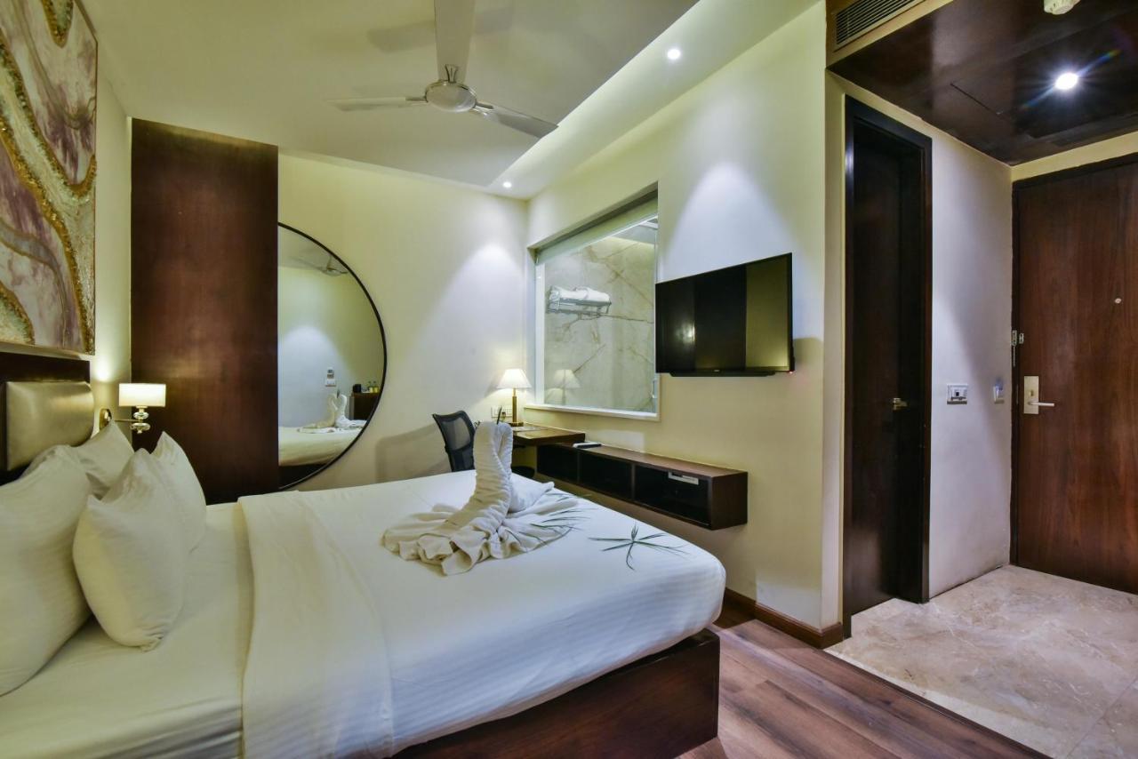 Hotel Br Grand With Nimo Club Amritsar -5 Mint From Golden Temple Екстер'єр фото